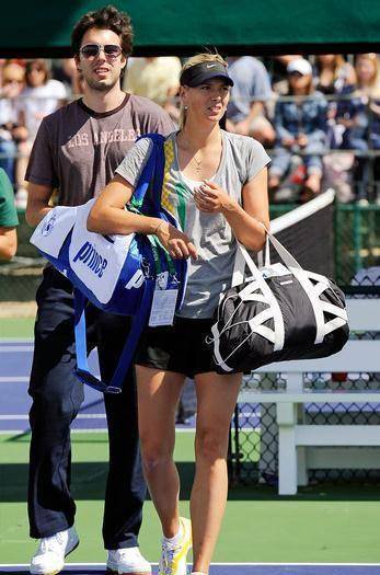 关于莎拉波娃连续十五场比赛得分超过大比分获胜,巴塞罗那不断突破!的信息 关于莎拉波娃连续十五场比赛得分超过大比分获胜,巴塞罗那不断突破!的信息