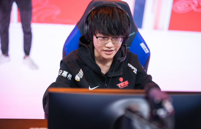 Karsa在加拿大队比赛中高光表现，高光表现引发热议！的简单介绍