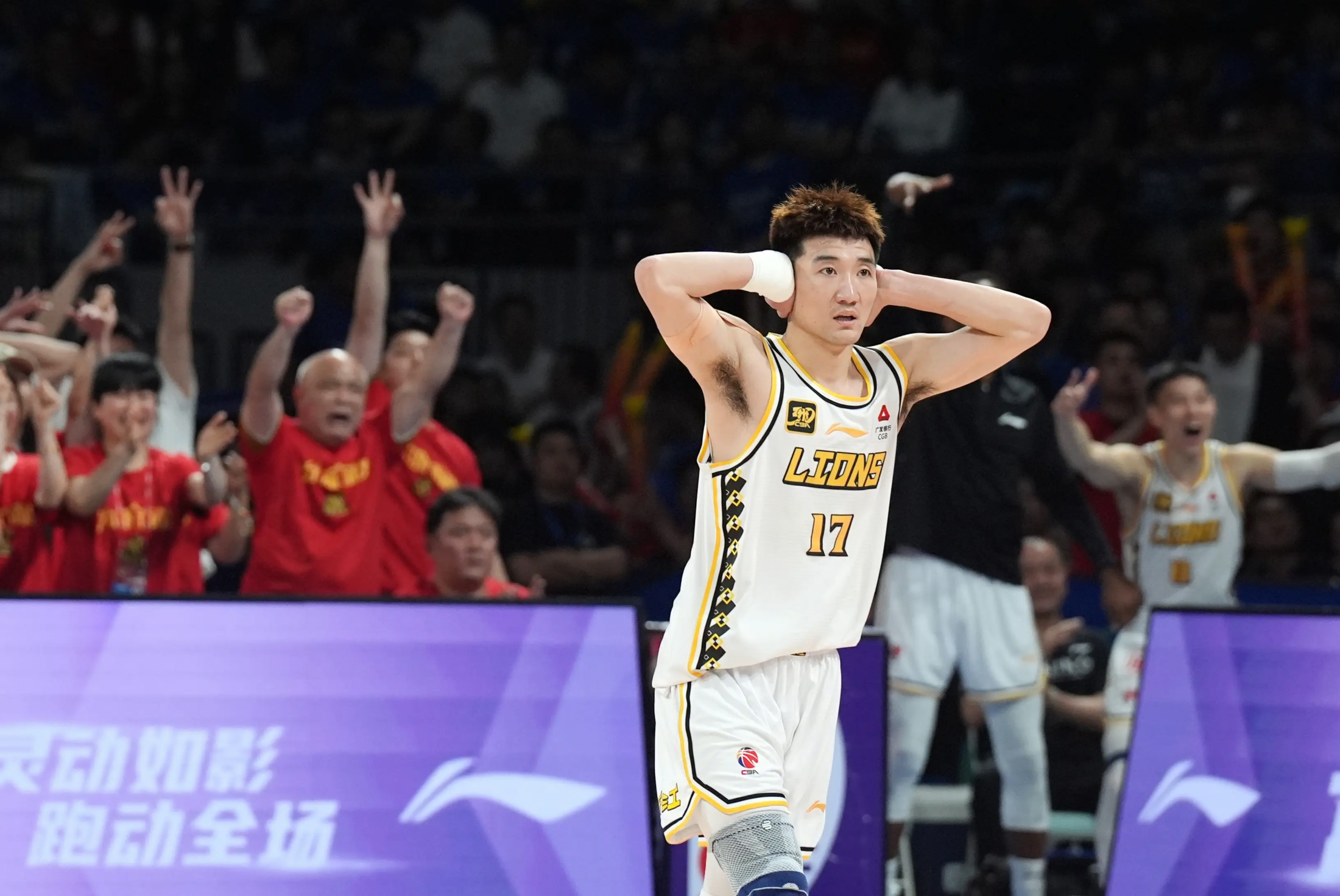 包含CBA常规赛转会期再迎强敌，迈阿密热火止住颓势，主帅态度：质疑声仍在，临场指挥获称赞的词条